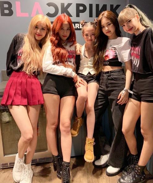 BLACKPINK &MEOVVエラグロス画像