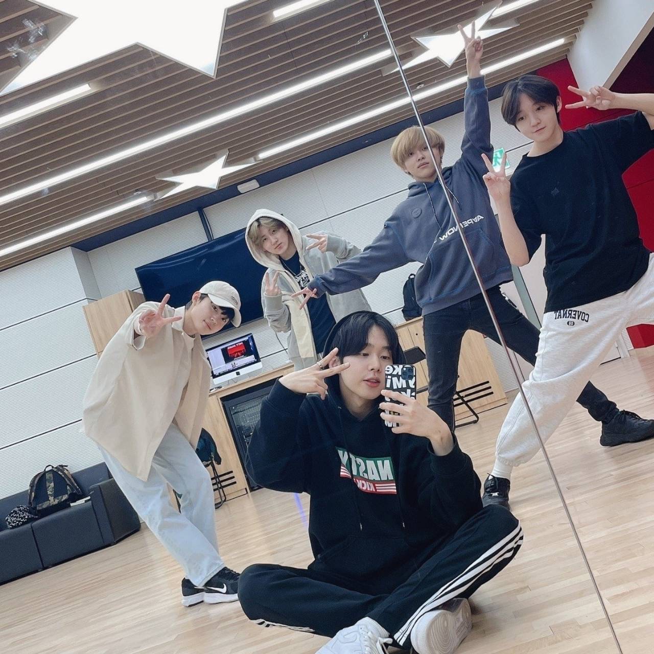 【JYP所属】LOUDはその後どうなった？デビューが遅れた理由5選！