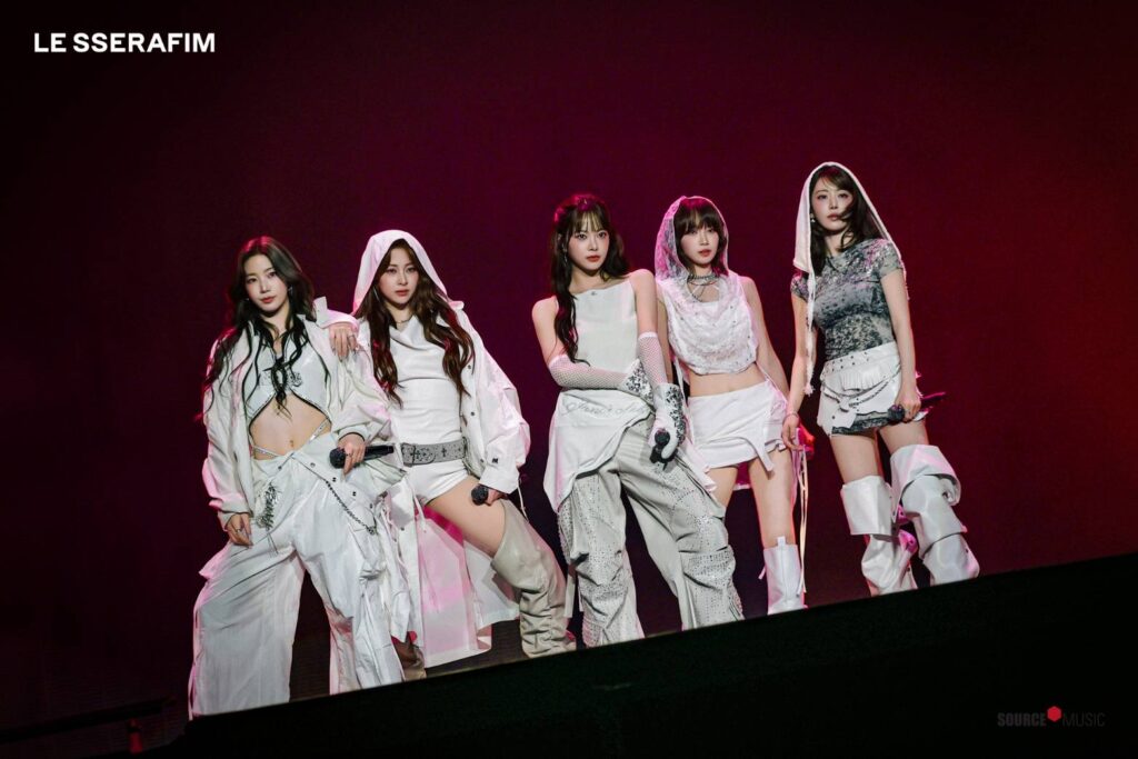 LESSERAFIM(ルセラフィム)画像