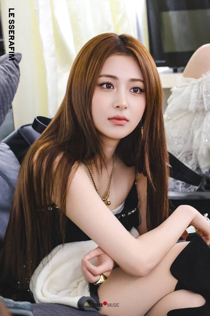 LESSERAFIM(ルセラフィム)ユンジン画像